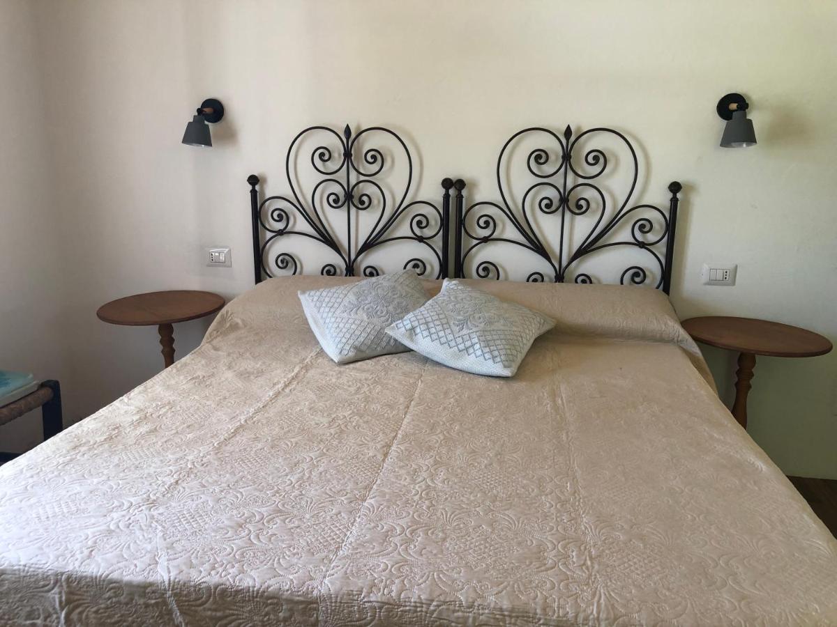 Agriturismo La Casa Delle Fate Loiri Porto San Paolo Eksteriør billede