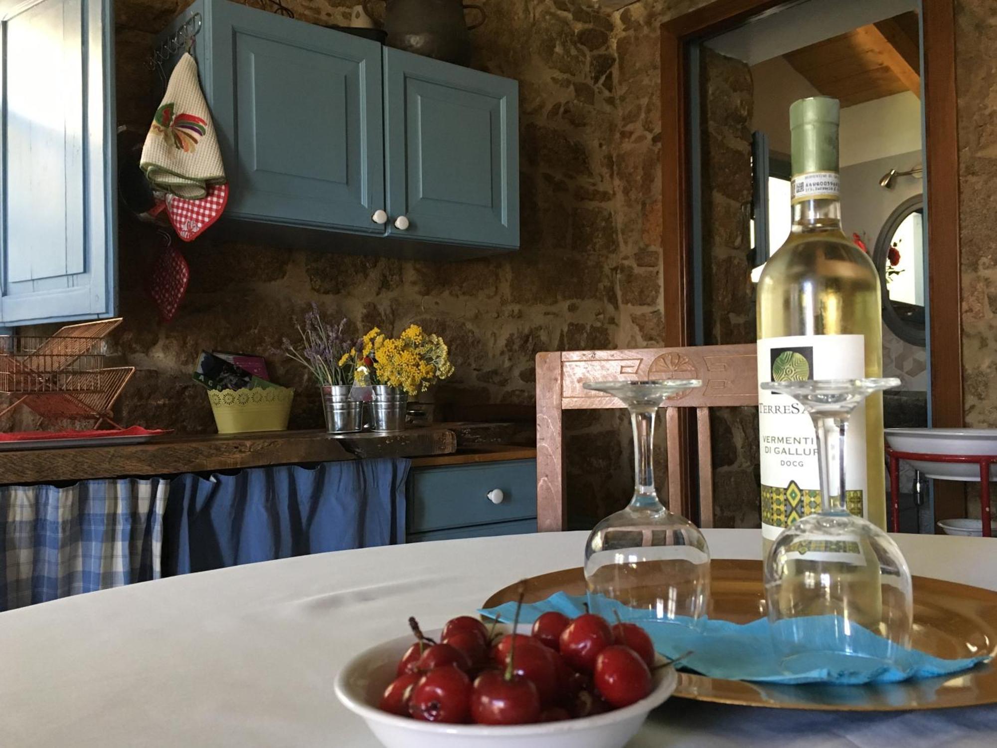 Agriturismo La Casa Delle Fate Loiri Porto San Paolo Eksteriør billede