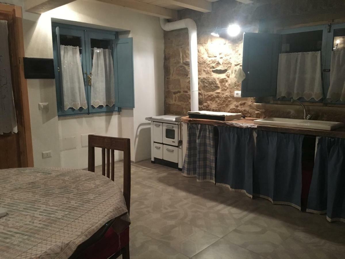 Agriturismo La Casa Delle Fate Loiri Porto San Paolo Eksteriør billede